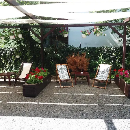 Vila Alexandrous * コスティネシュティ
