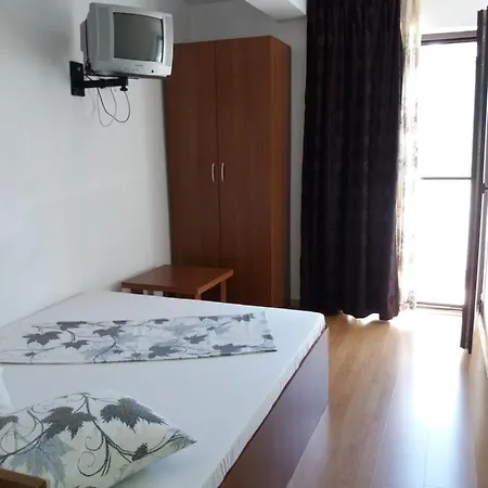 ゲストハウス Vila Alexandrous